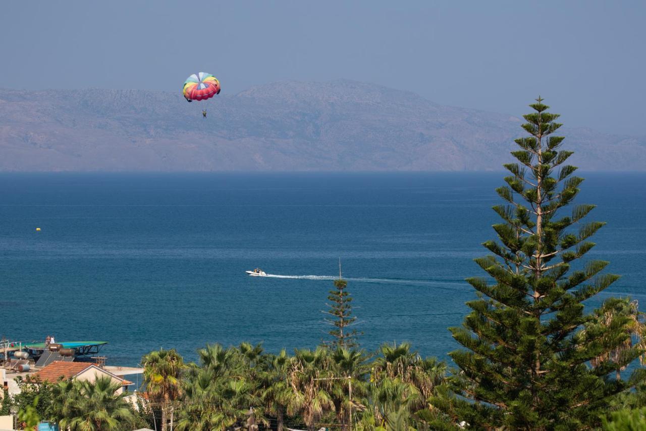 Manias Hotel Apartments Agia Marina Dış mekan fotoğraf